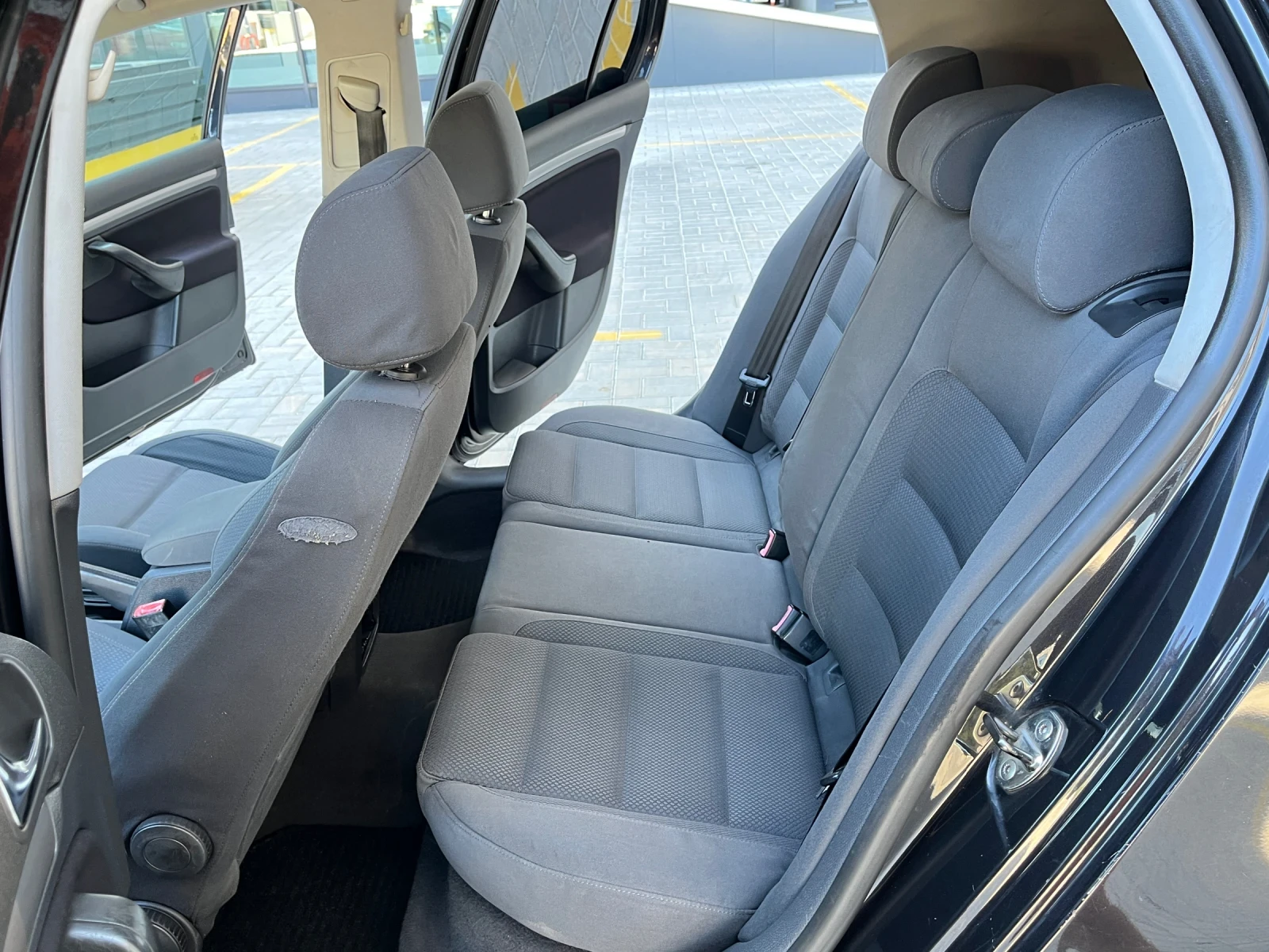 VW Golf 1.9TDI/105/BKC/2006/Г, снимка 15 - Автомобили и джипове - 55694501