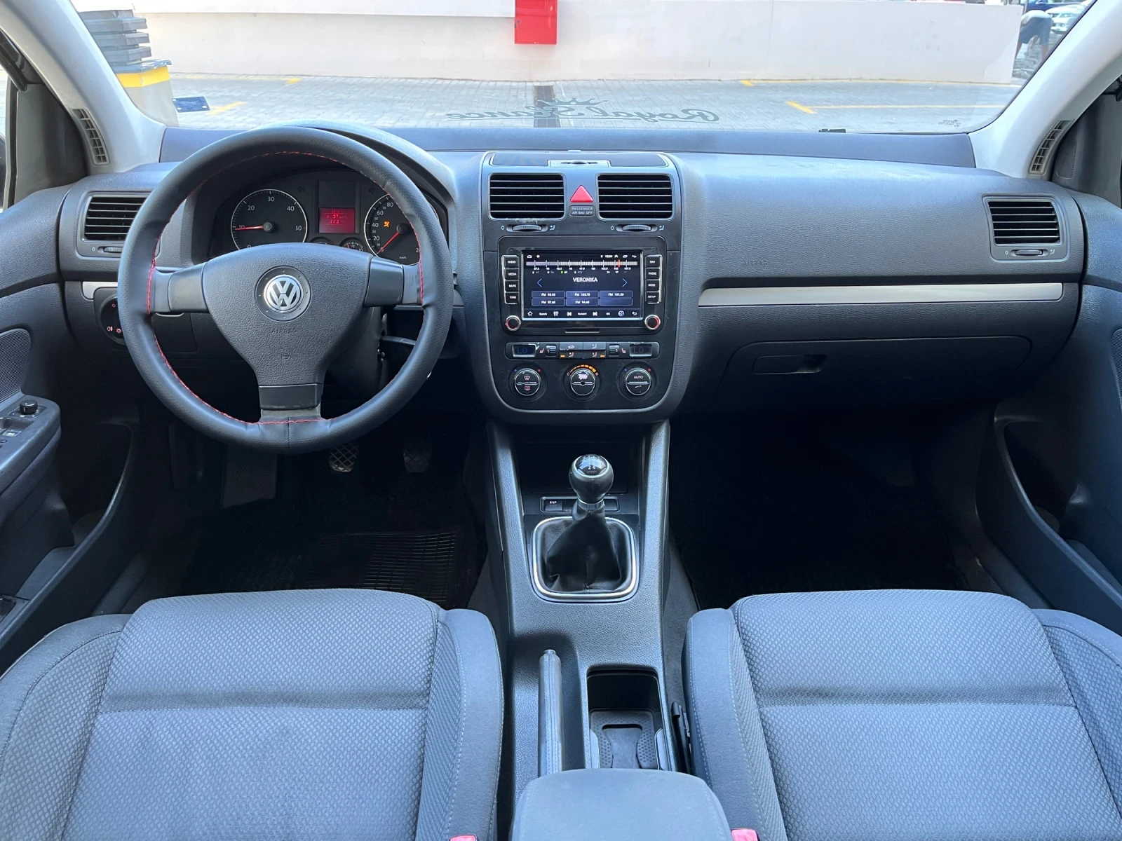 VW Golf 1.9TDI/105/BKC/2006/Г, снимка 13 - Автомобили и джипове - 55694501