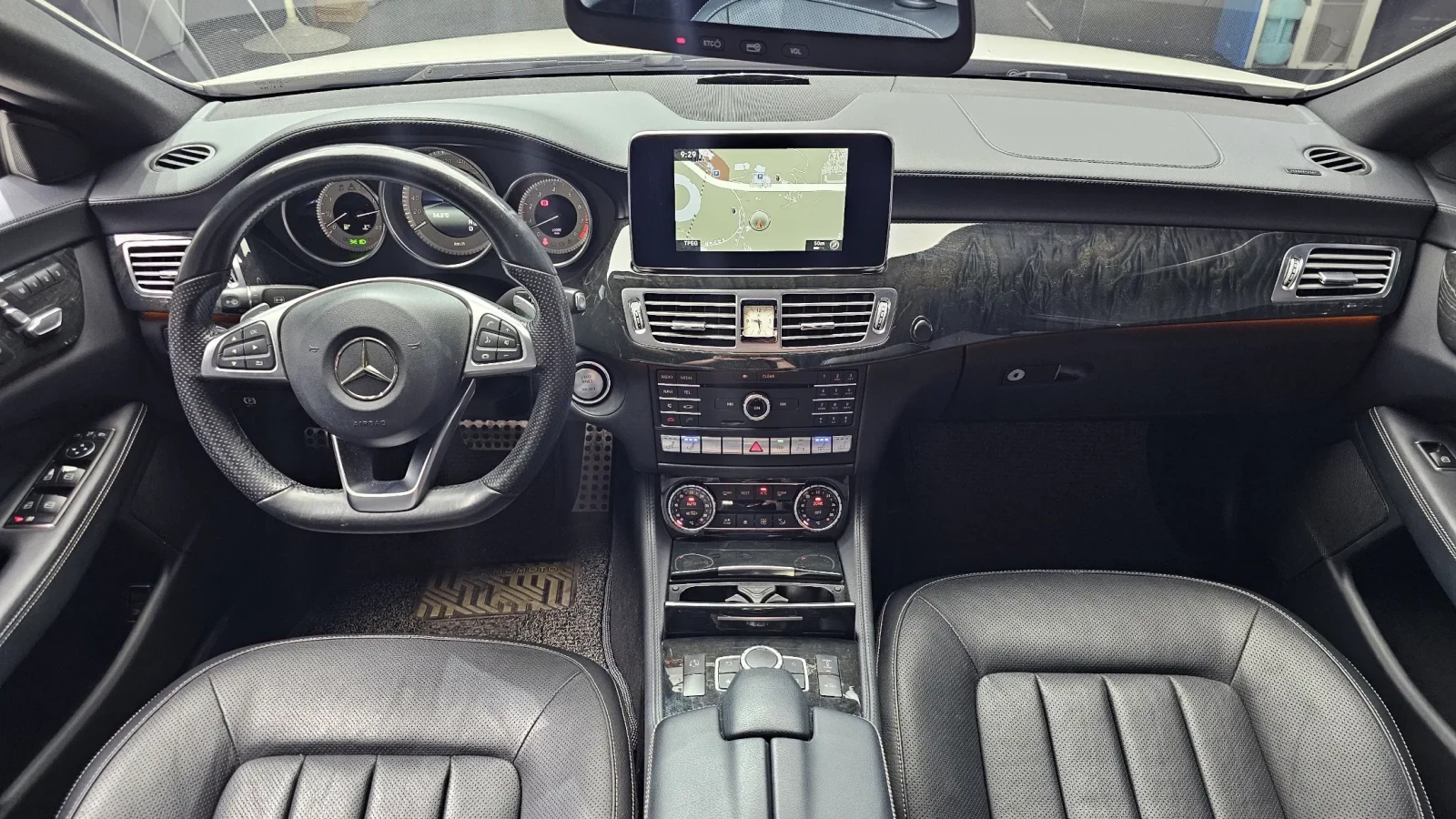 Mercedes-Benz CLS 400 4MATIC AMG LINE * КРАЙНА ЦЕНА* , снимка 7 - Автомобили и джипове - 55960925