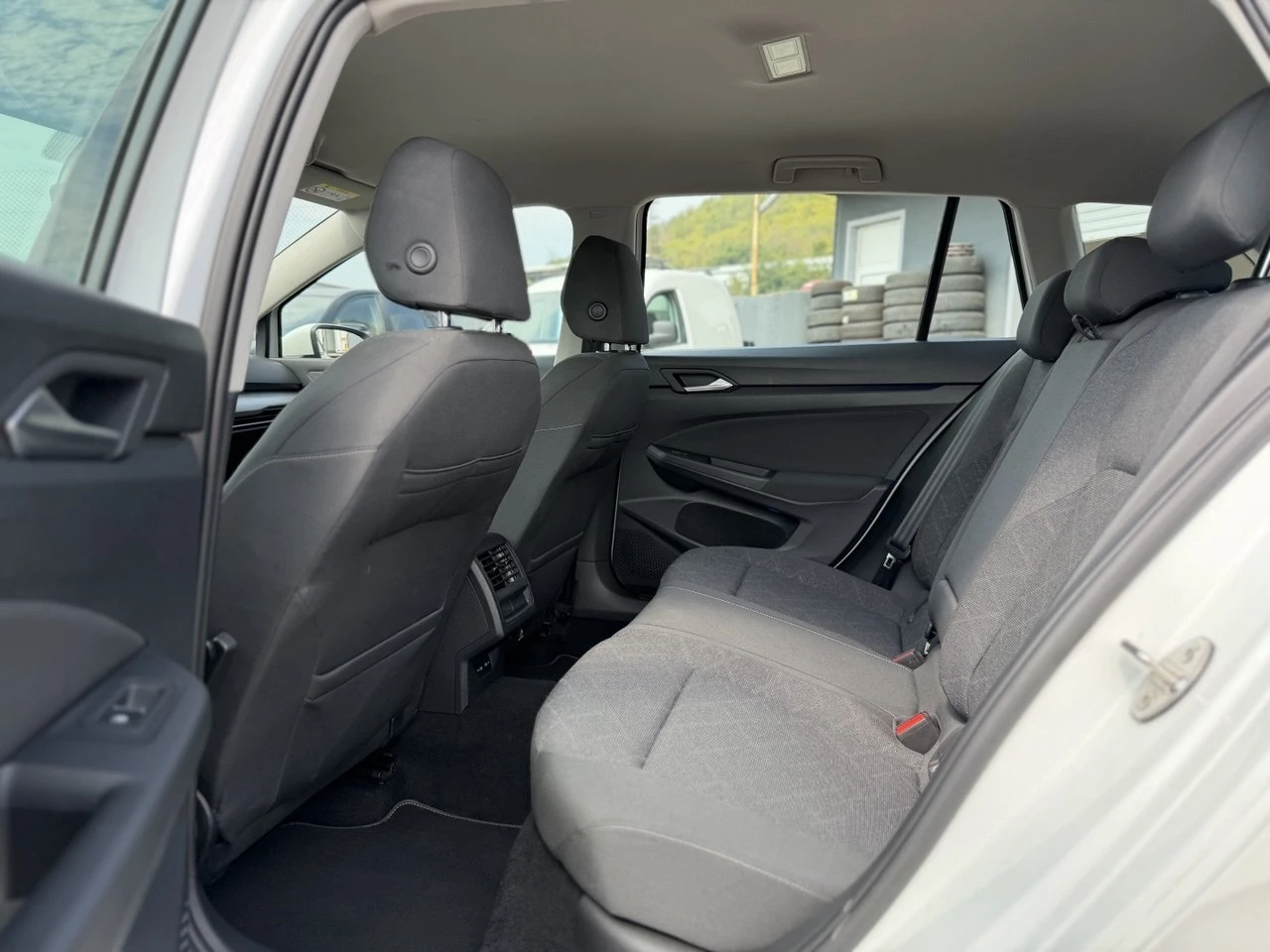 VW Golf 2.0TDI DSG R-LINE | Mobile.bg � ����������� 11