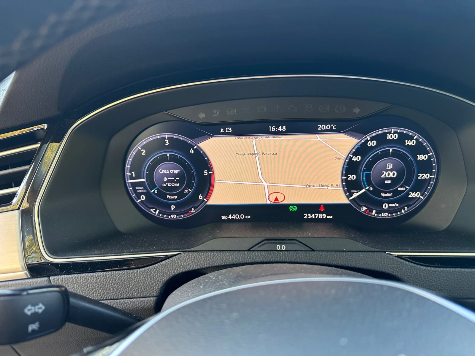 VW Passat Комби, снимка 15 - Автомобили и джипове - 56600914