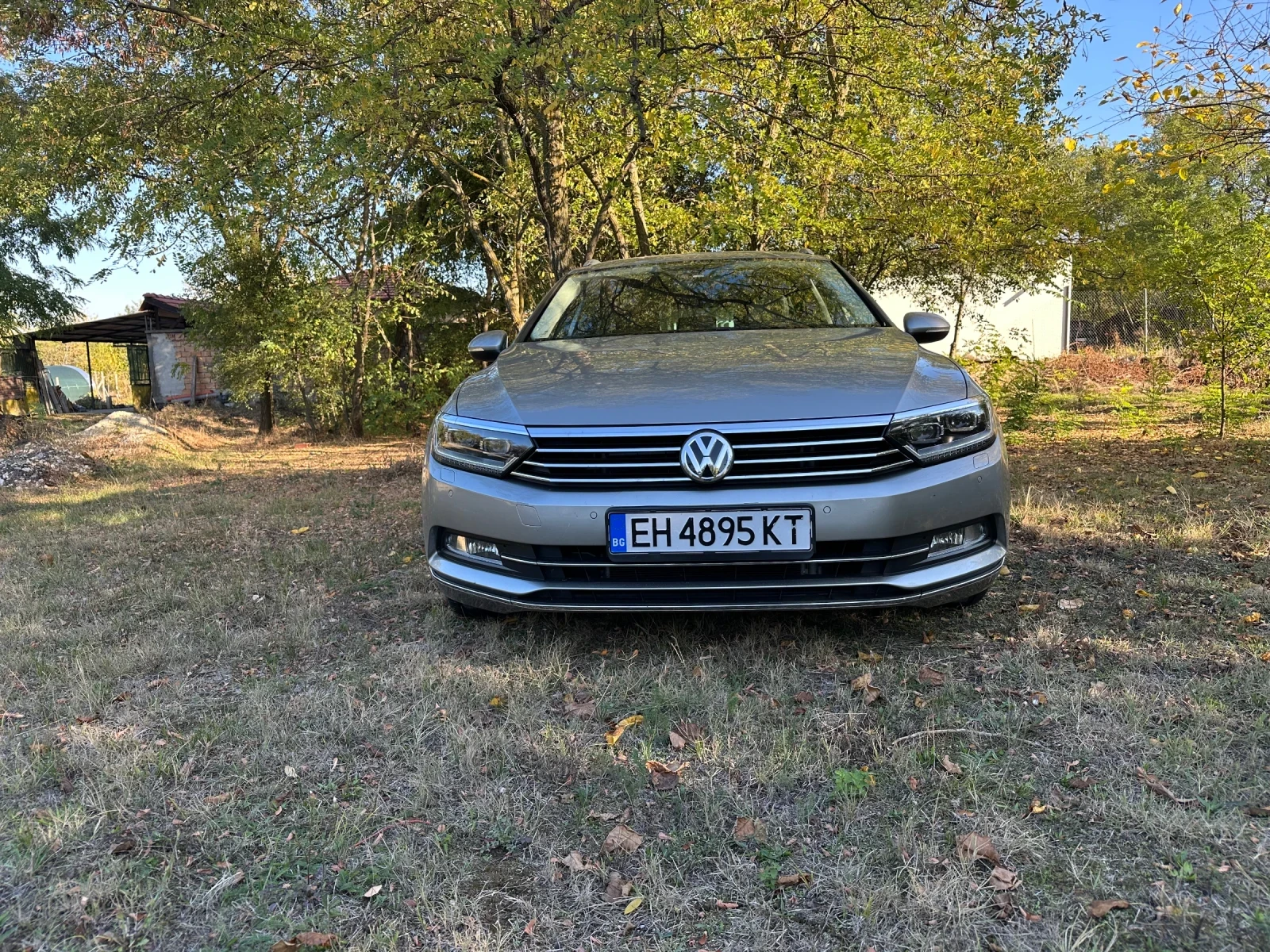 VW Passat Комби, снимка 2 - Автомобили и джипове - 56600914