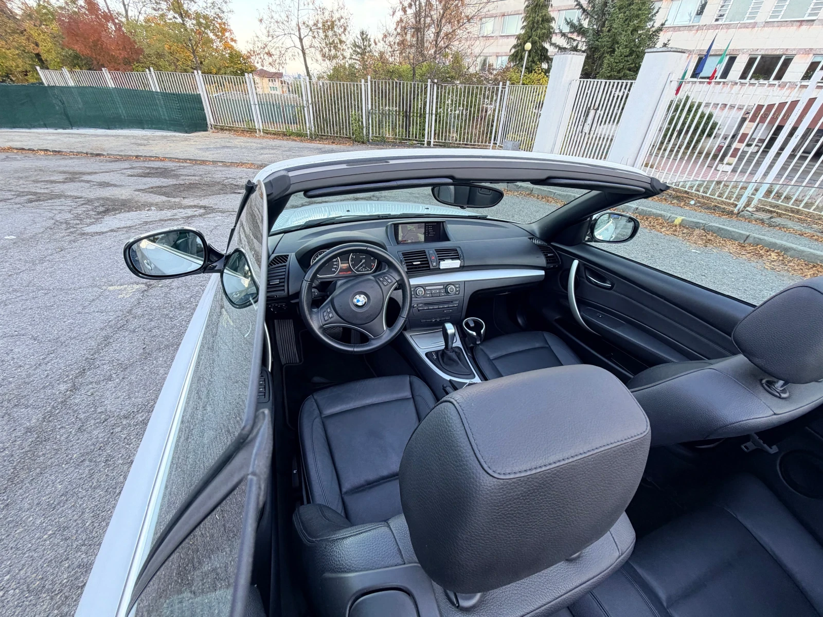 BMW 120 i кабрио, снимка 16 - Автомобили и джипове - 56681034