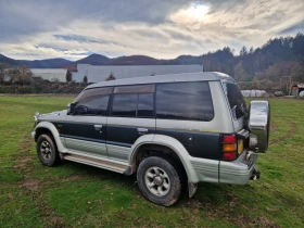     Mitsubishi Pajero   ........