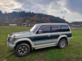     Mitsubishi Pajero   ........