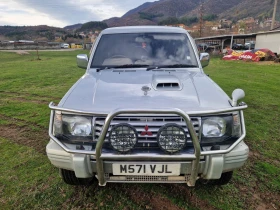     Mitsubishi Pajero   ........