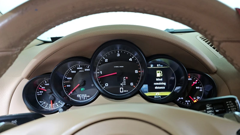 Porsche Cayenne 3.0, снимка 7 - Автомобили и джипове - 52015622