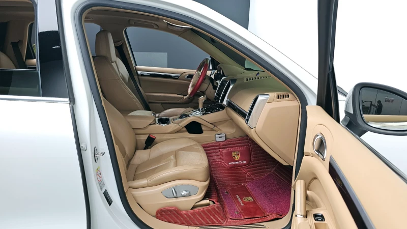 Porsche Cayenne 3.0, снимка 10 - Автомобили и джипове - 52015622