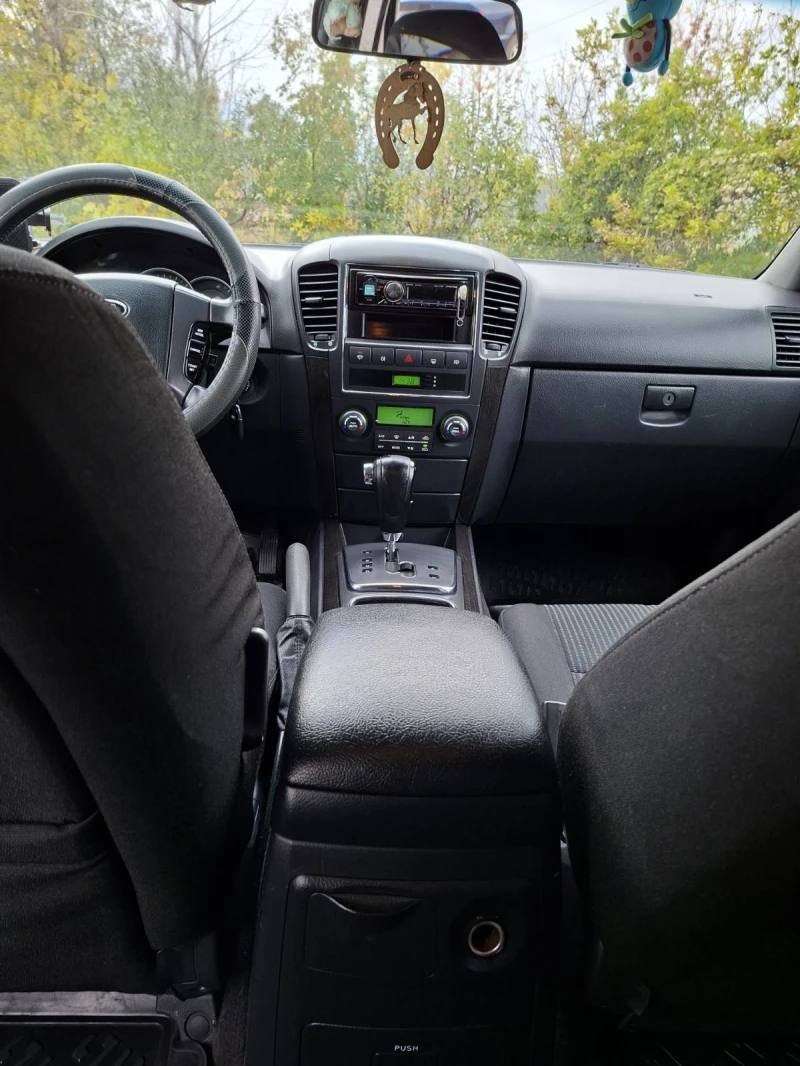 Kia Sorento 2.5D, снимка 5 - Автомобили и джипове - 52456860