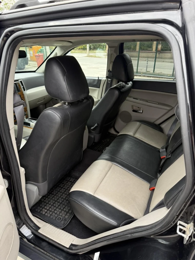 Jeep Grand cherokee, снимка 8 - Автомобили и джипове - 52642189
