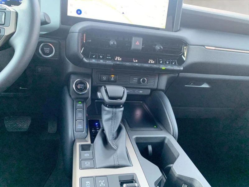 Toyota Land cruiser 250/2.8 D-4D/MILD HYBRID/EXECUTIVE/, снимка 11 - Автомобили и джипове - 52875184