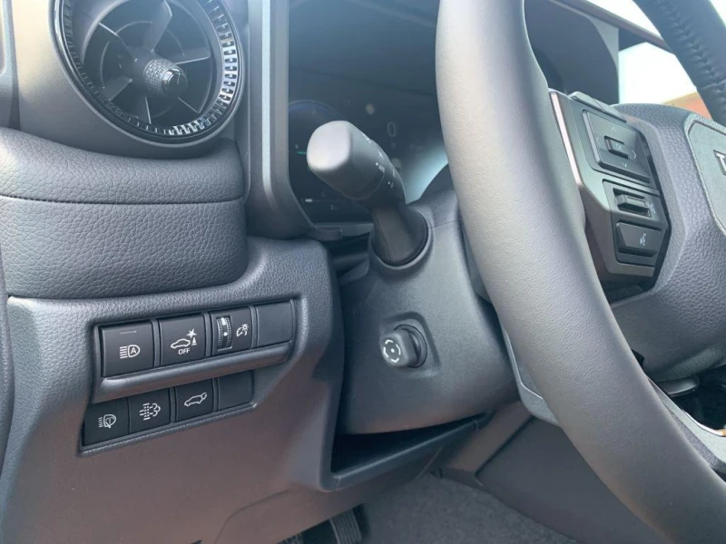 Toyota Land cruiser 250/2.8 D-4D/MILD HYBRID/EXECUTIVE/, снимка 9 - Автомобили и джипове - 52875184