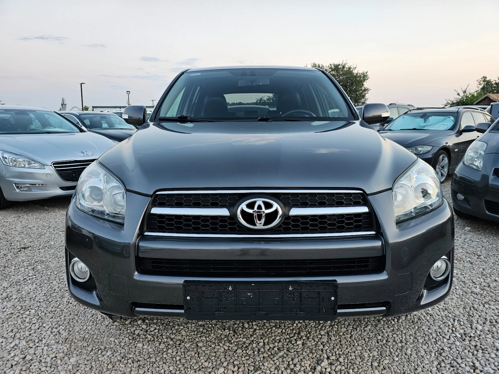 Toyota Rav4 2.2D, 150к.с., Автоматик - изображение 2