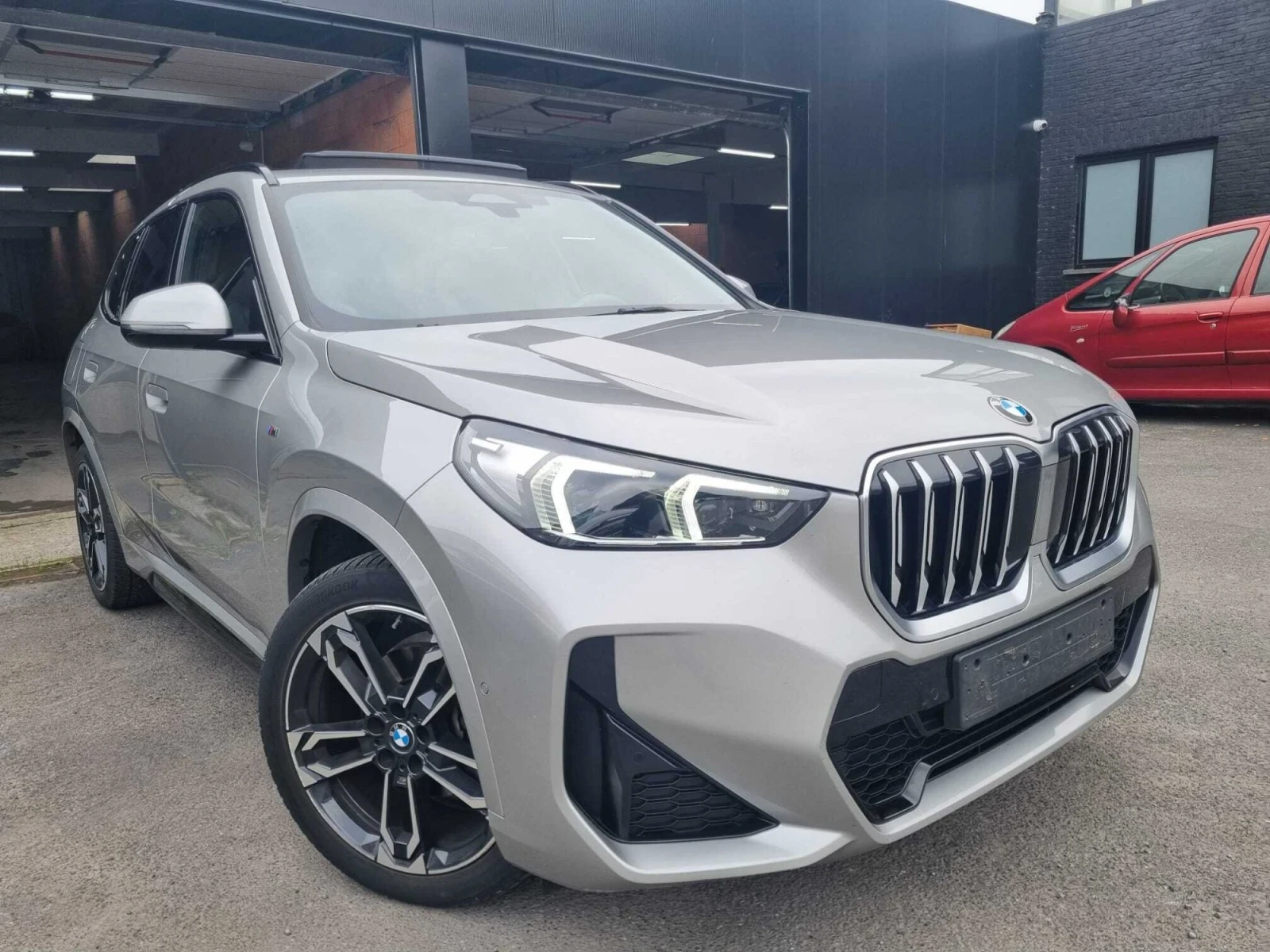 BMW X1 18d M pack - изображение 2