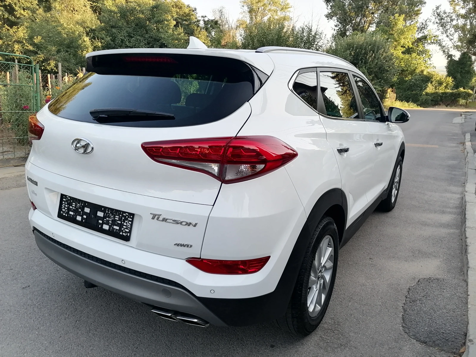 Hyundai Tucson 2.0CRDI 4X4 - изображение 7