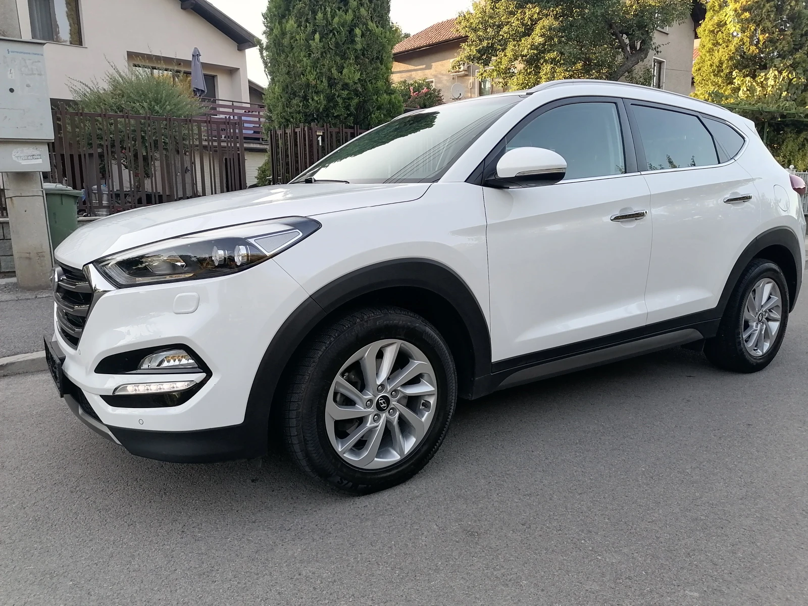 Hyundai Tucson 2.0CRDI 4X4 - изображение 2
