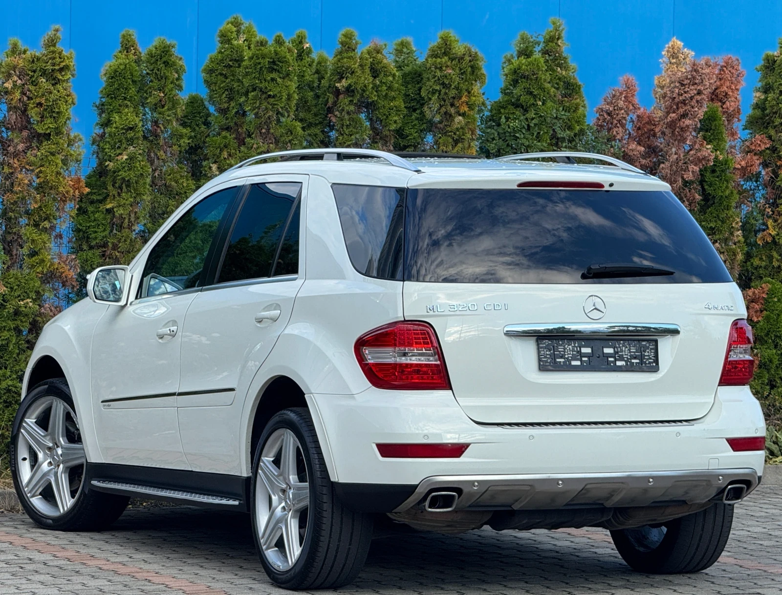 Mercedes-Benz ML 320 Facelift-3.0d-A/M/G-PREMIUM-DVD-КОЖА-НАВИ-ШИБЕДАХ! - изображение 3