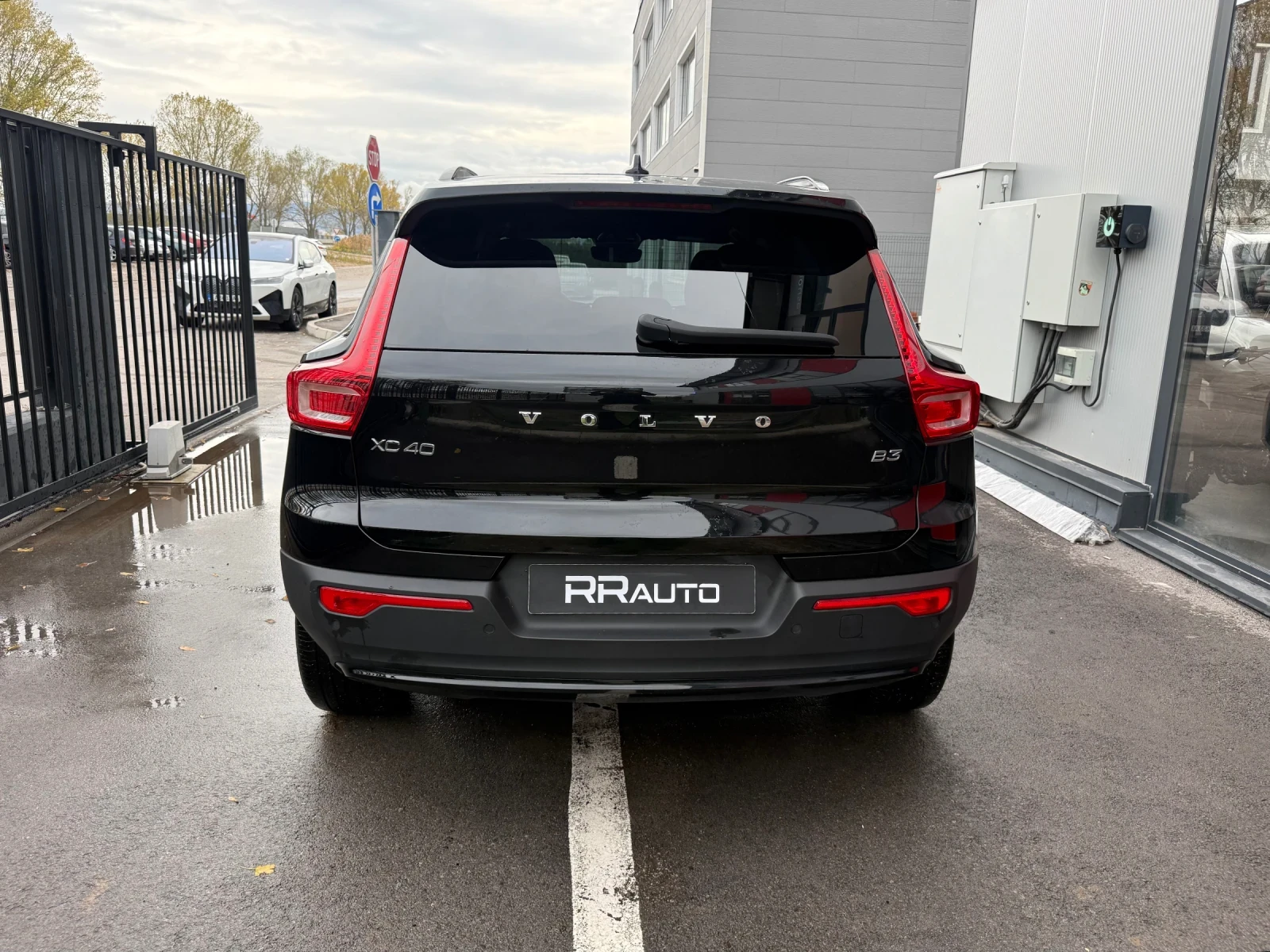 Volvo XC40 B3  | Mobile.bg   4