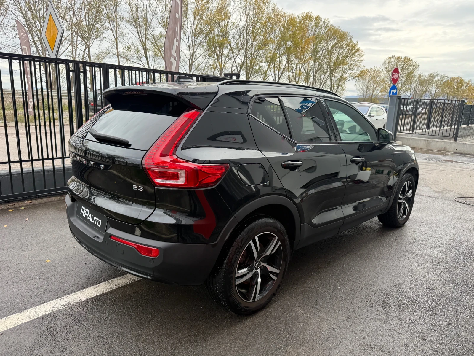 Volvo XC40 B3  | Mobile.bg   5