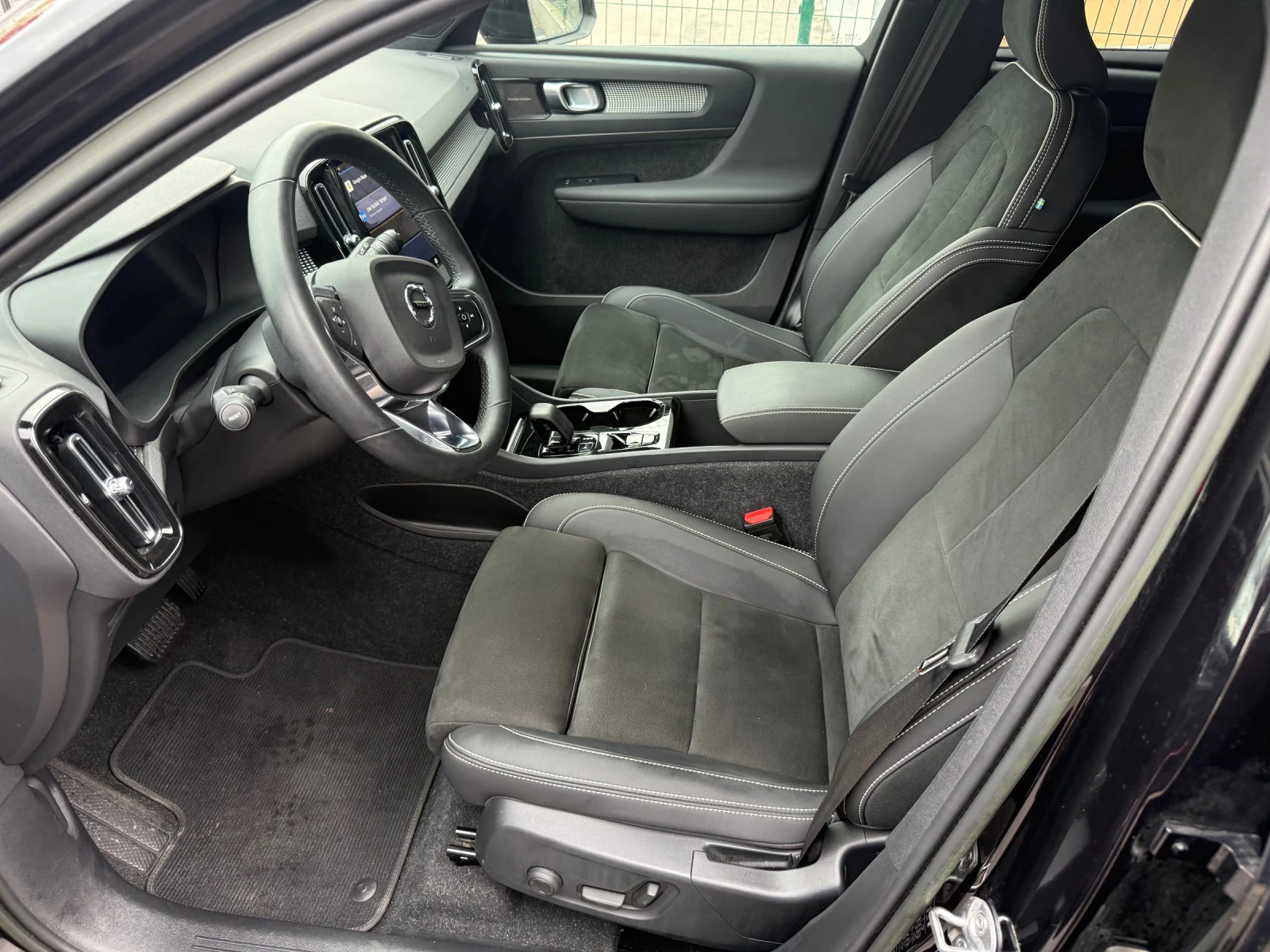 Volvo XC40 B3  | Mobile.bg   8