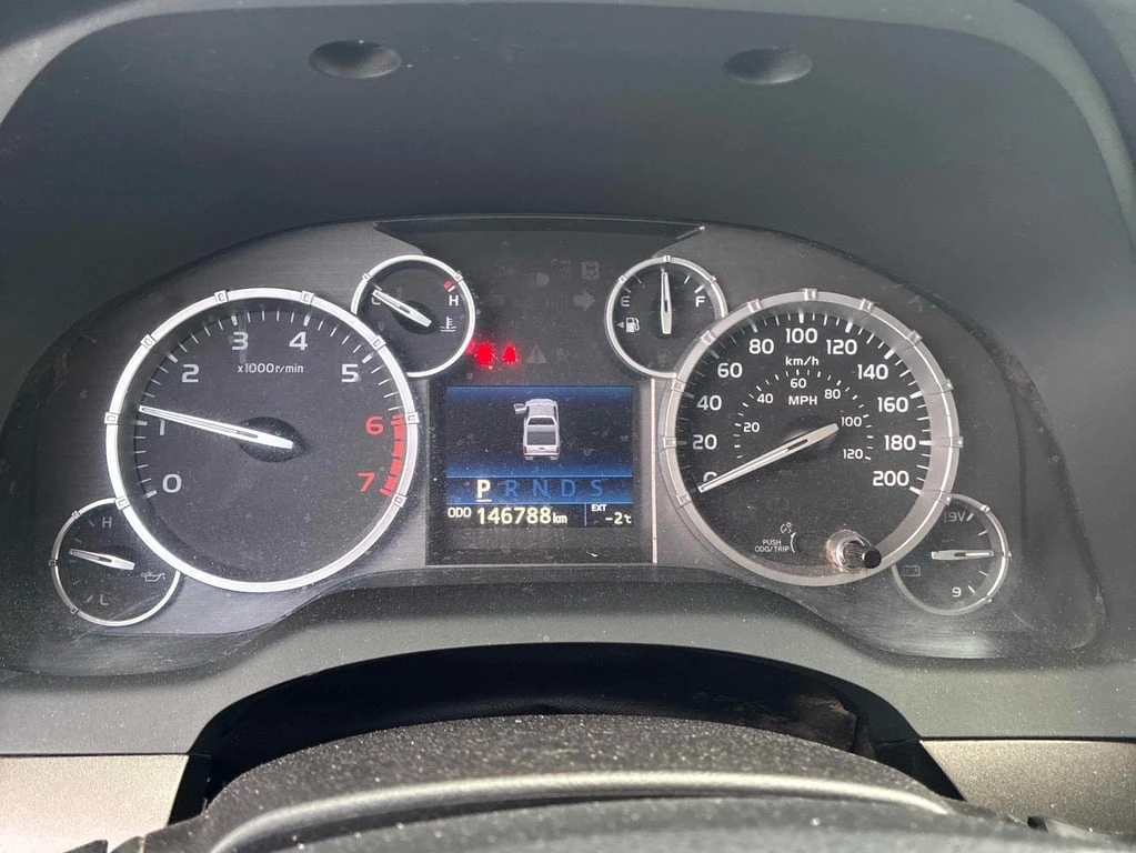 Toyota Tundra * SR5 * CARFAX * ЦЕНА ДО БГ - изображение 8