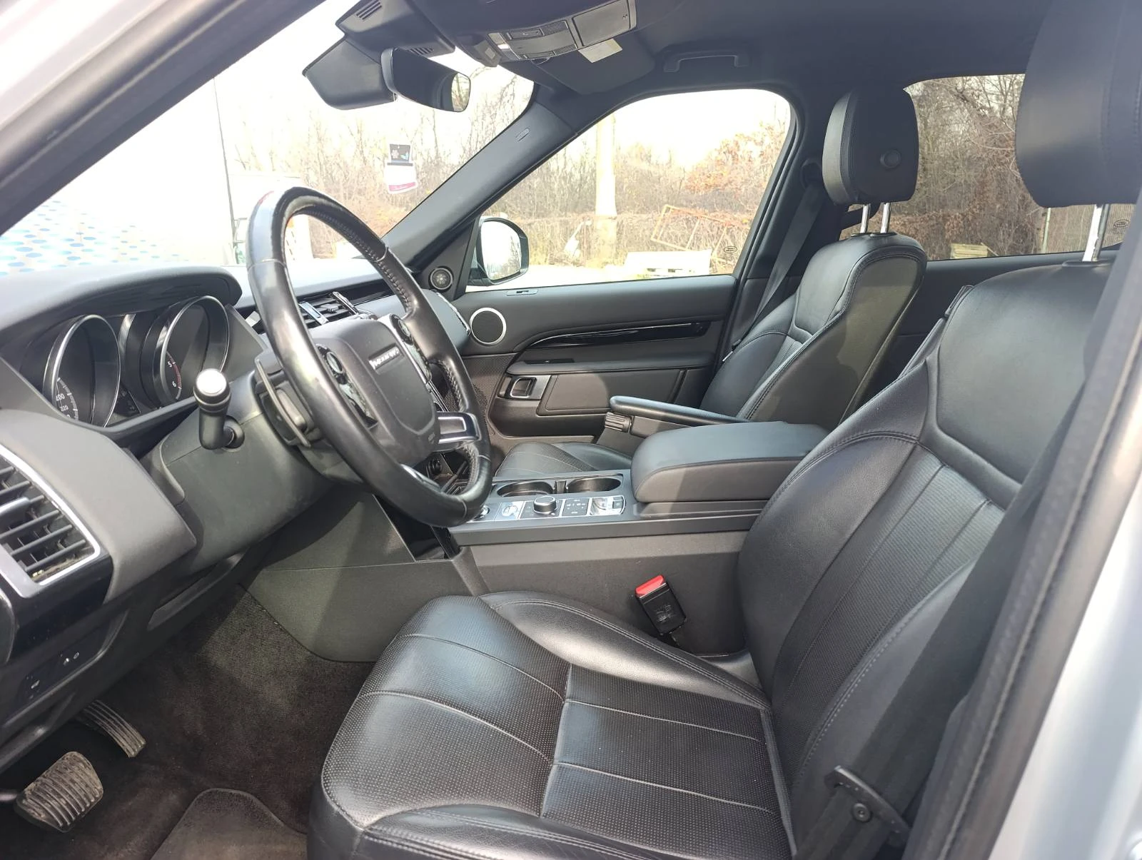 Land Rover Discovery LAND ROVER Discovery 2.0 SD4 240hp 7-������ | Mobile.bg � ����������� 11