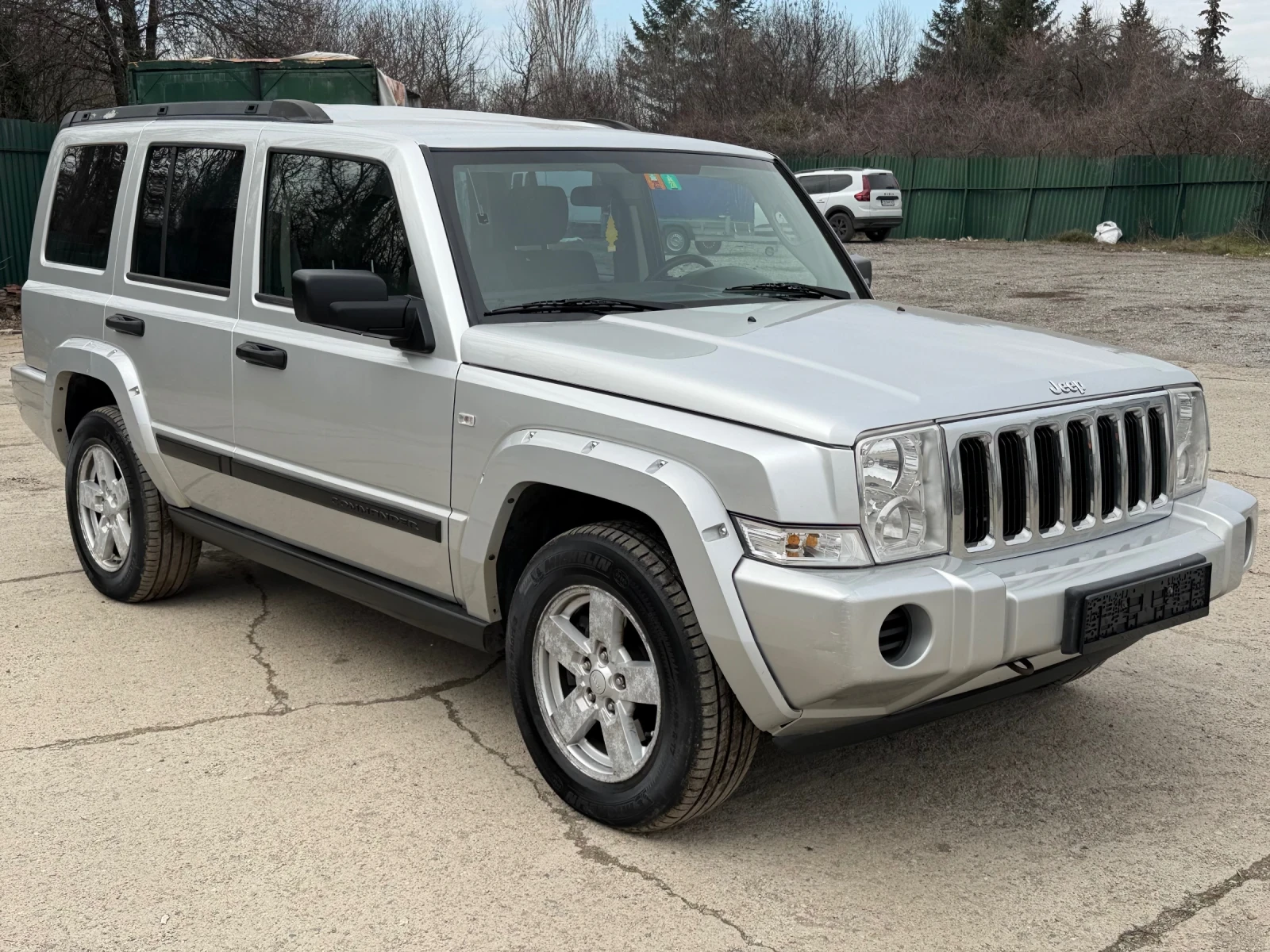 Jeep Commander 4.7i V8 ������ | Mobile.bg � ����������� 5