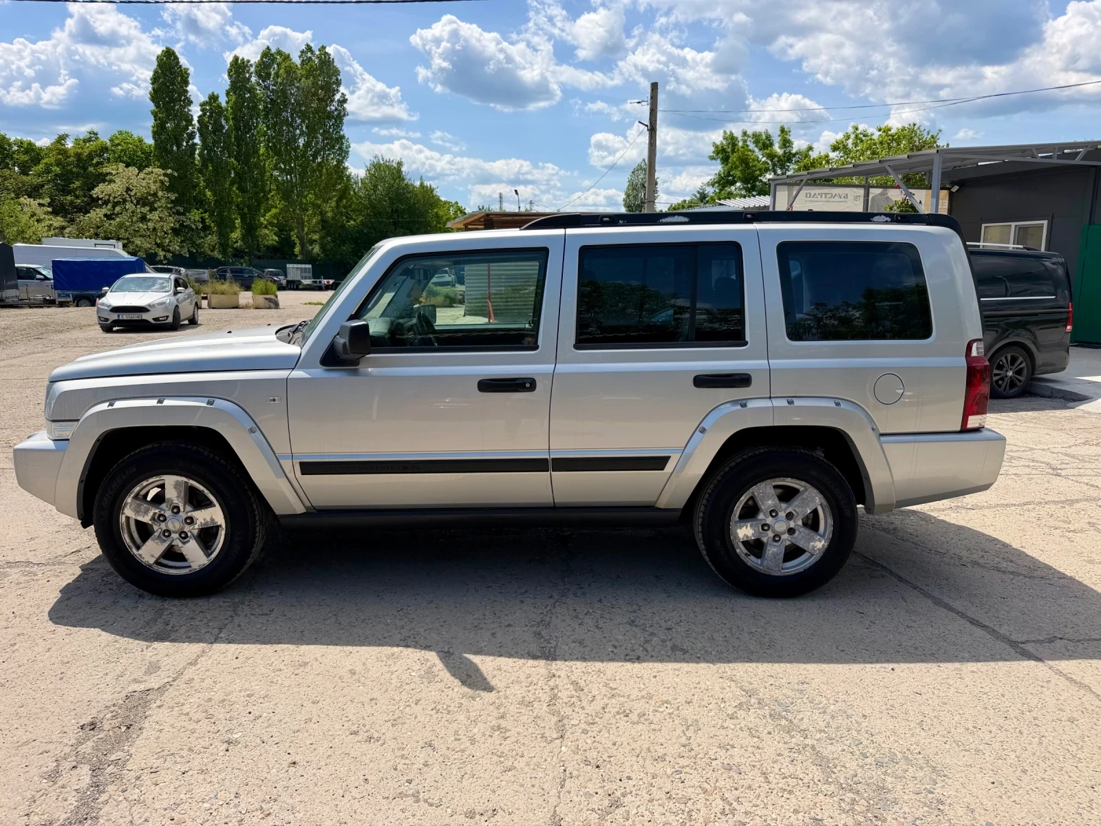Jeep Commander 4.7i V8 ������ | Mobile.bg � ����������� 2