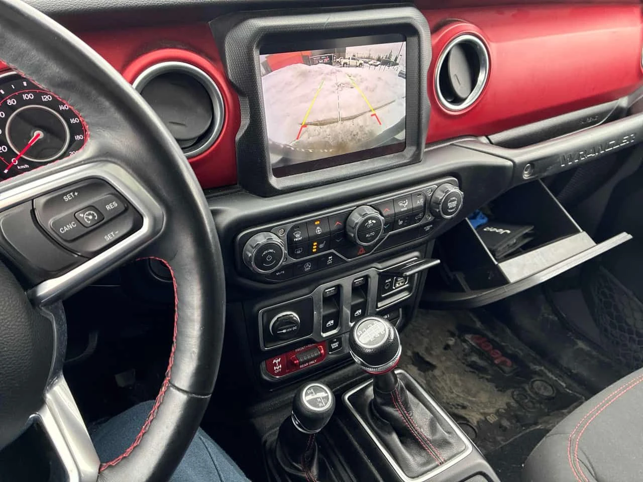 Jeep Wrangler * Rubicon * CARFAX * КАМЕРА * ПОДГРЕВИ - изображение 9