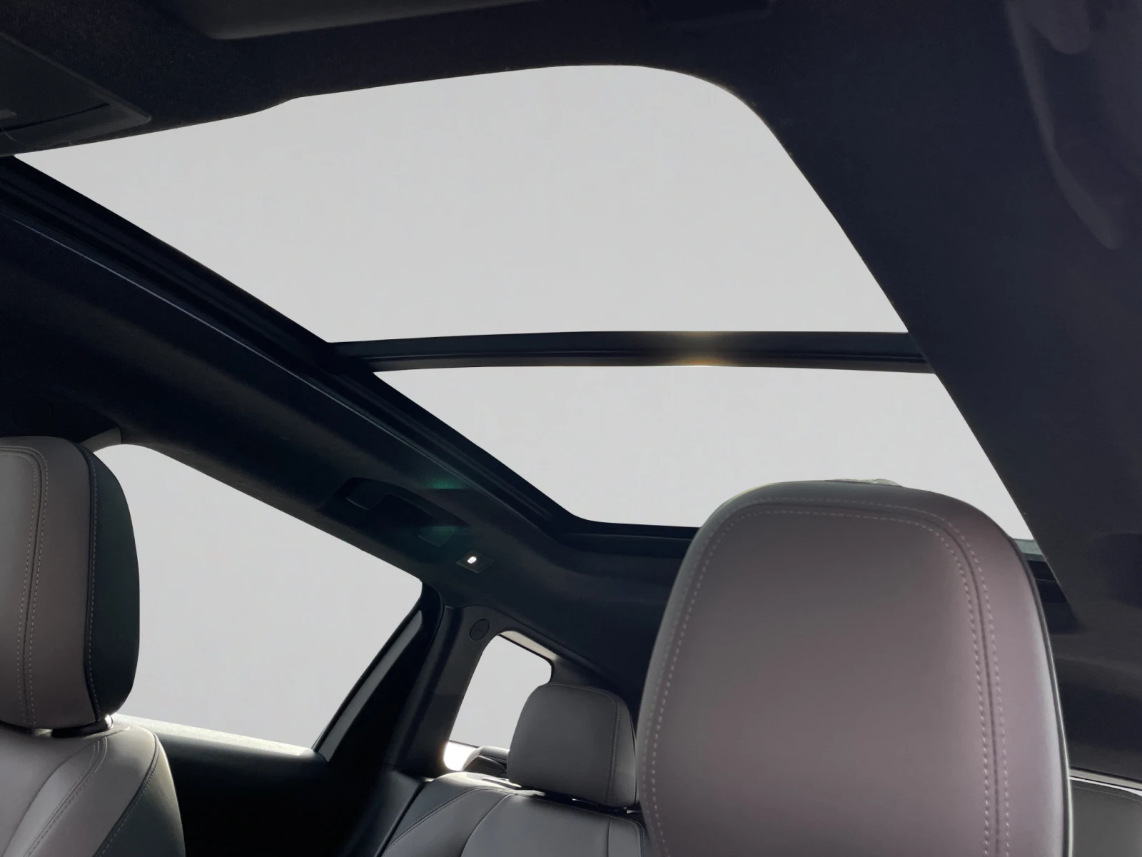 Jeep Compass ALTITUDE 1.2 e-Hybrid 48V Petrol 145 hp 6-DCT, снимка 14 - Автомобили и джипове - 53725878