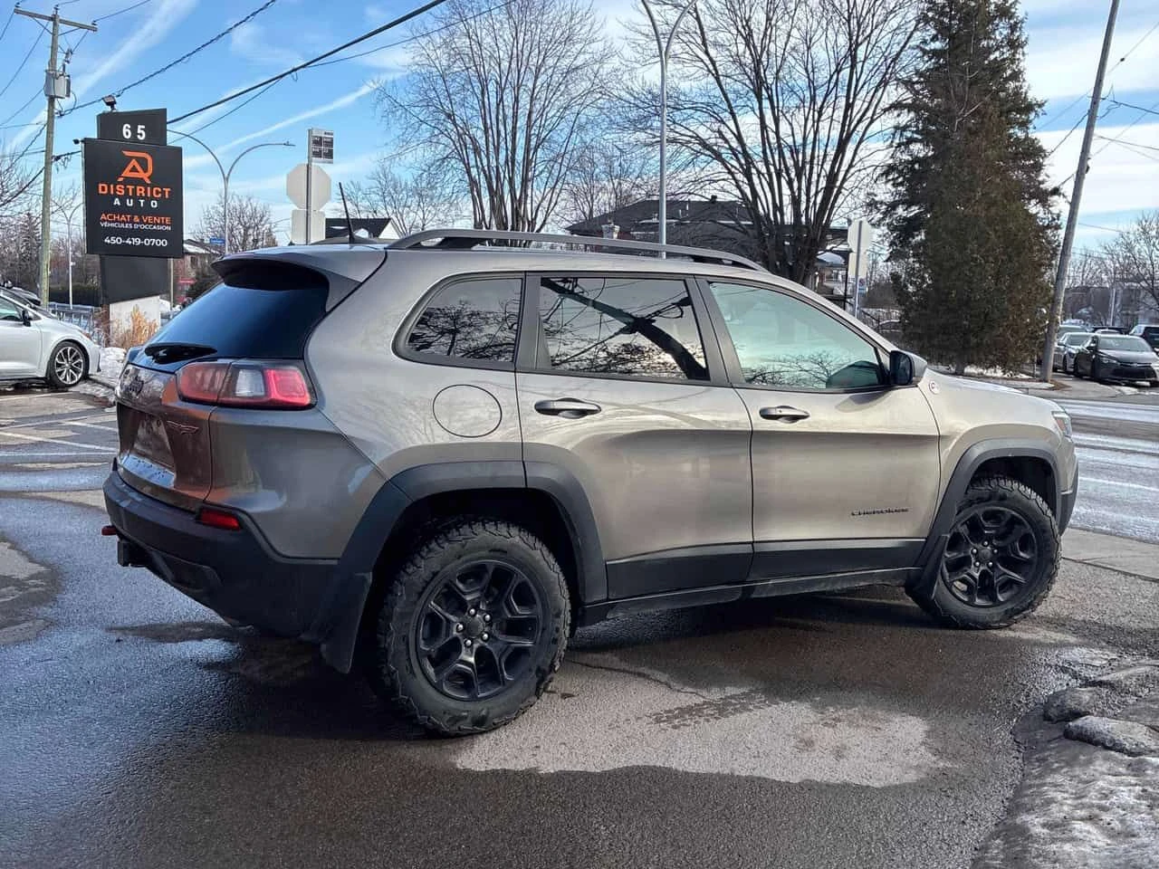 Jeep Cherokee Trailhawk 4x4 | ПОДГРЕВИ | 2 KEYS | KEYLESS | CARF, снимка 3 - Автомобили и джипове - 53751563