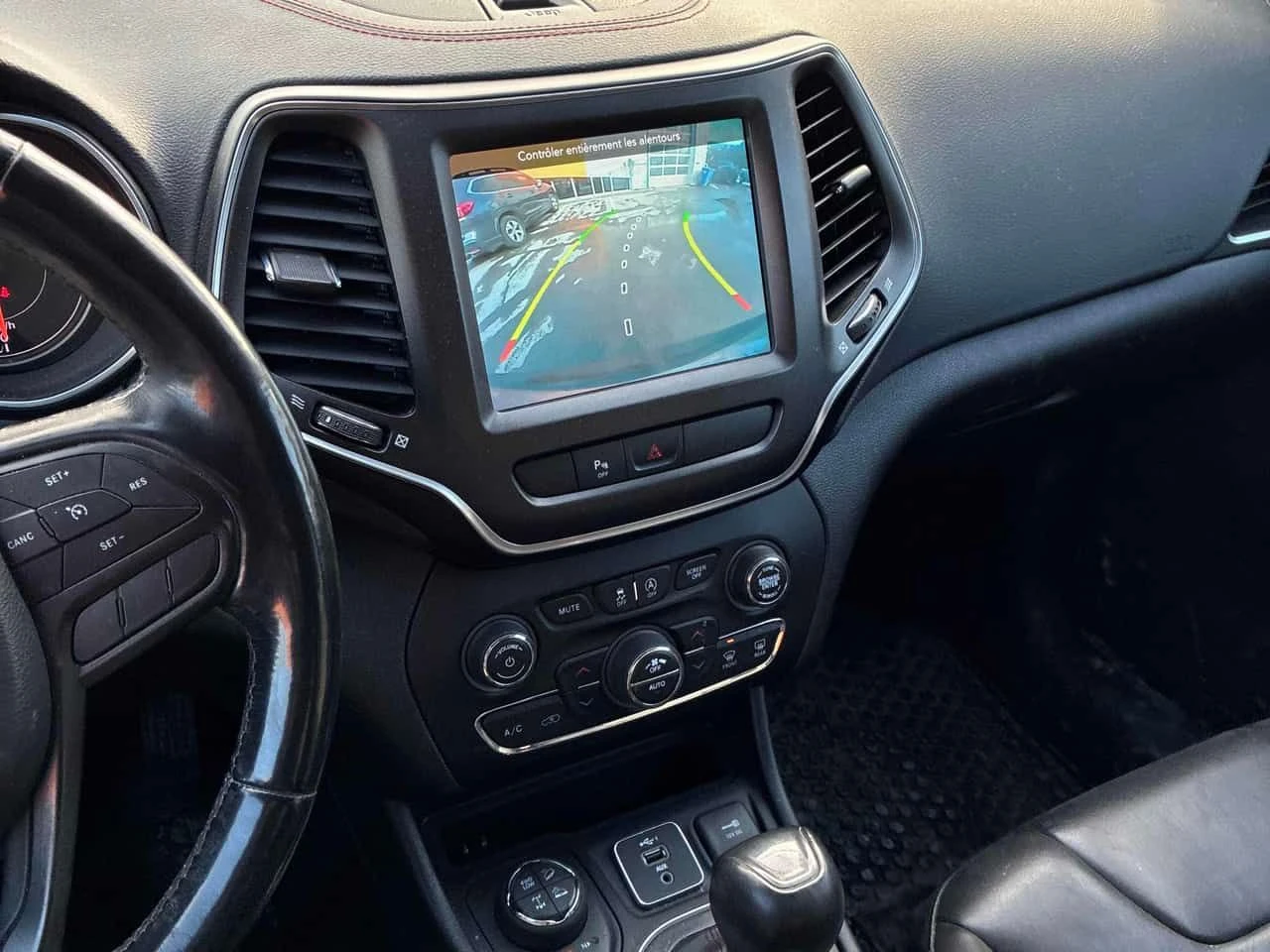 Jeep Cherokee Trailhawk 4x4 | ПОДГРЕВИ | 2 KEYS | KEYLESS | CARF, снимка 9 - Автомобили и джипове - 53751563