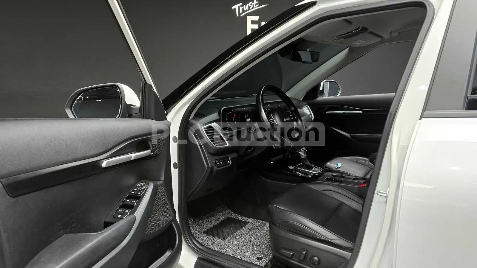 Kia Seltos, снимка 11 - Автомобили и джипове - 54102703