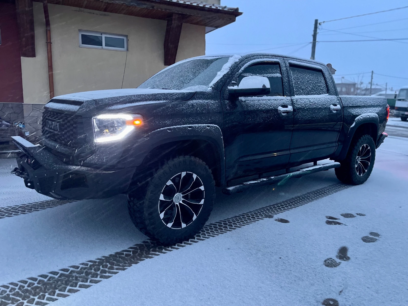 Toyota Tundra Supercharger 550+ 