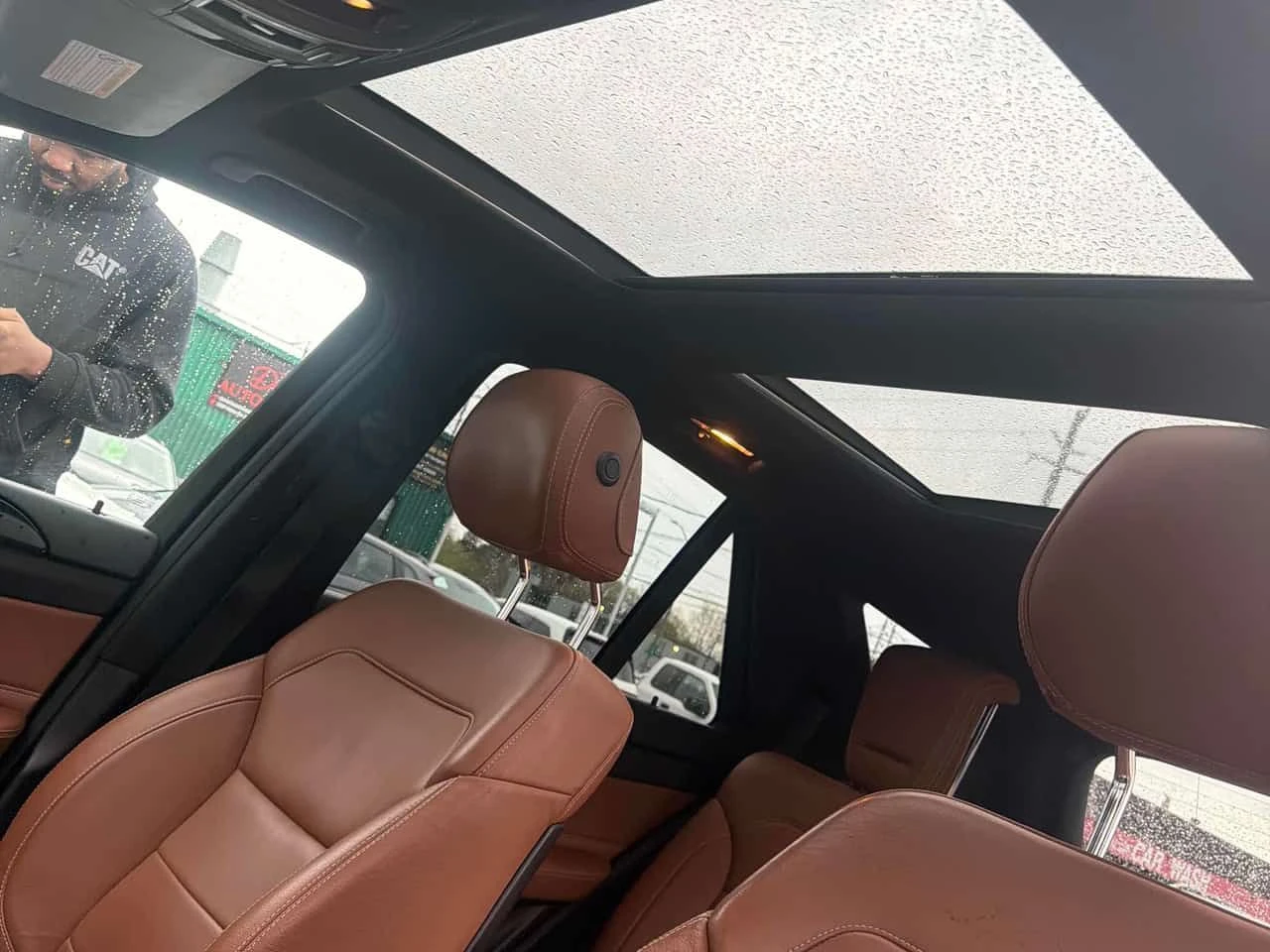 Mercedes-Benz GLE 400 4MATIC * ДИСТРОНИК* 360 КАМЕРА* ПАНОРАМА* , снимка 11 - Автомобили и джипове - 54488705