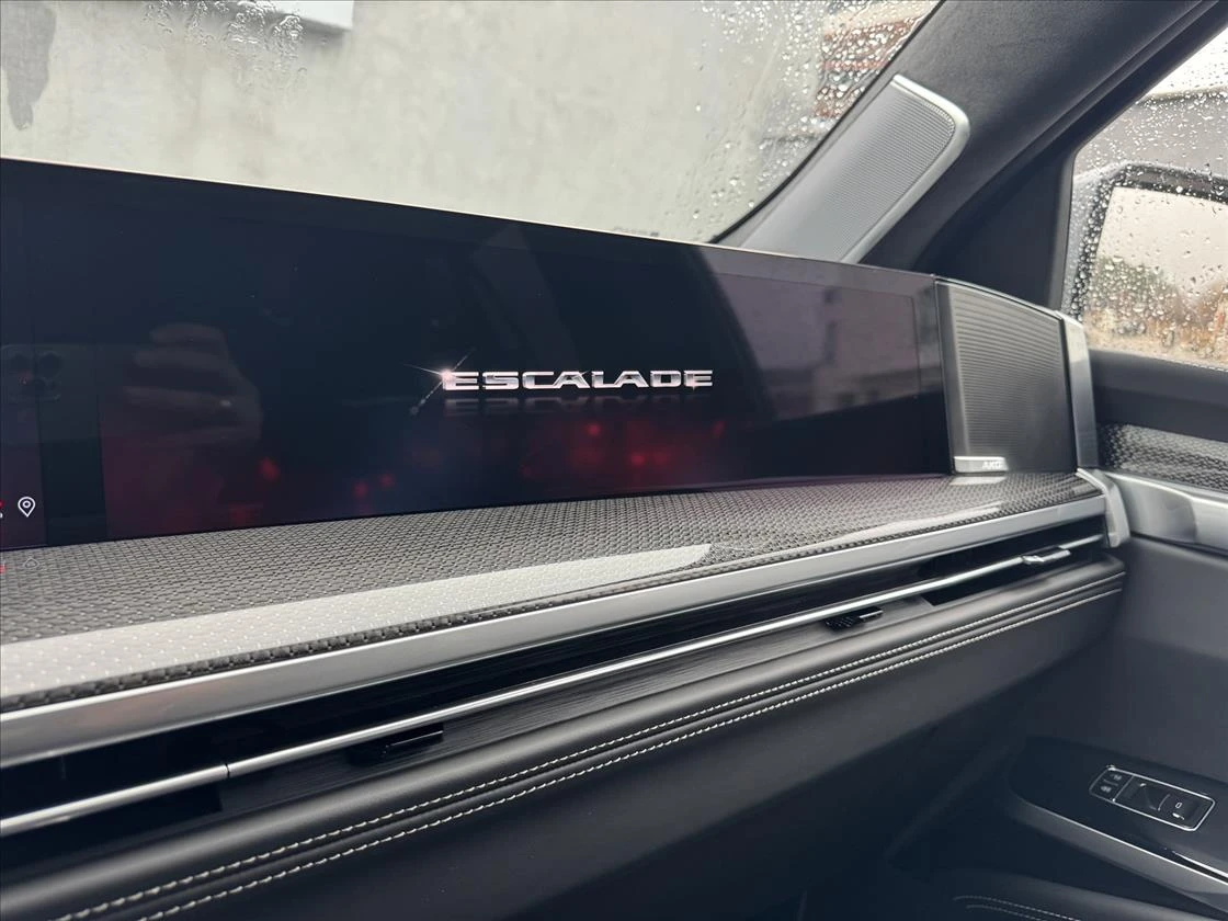Cadillac Escalade V 6.2 Supercharged V8, снимка 13 - Автомобили и джипове - 54516811
