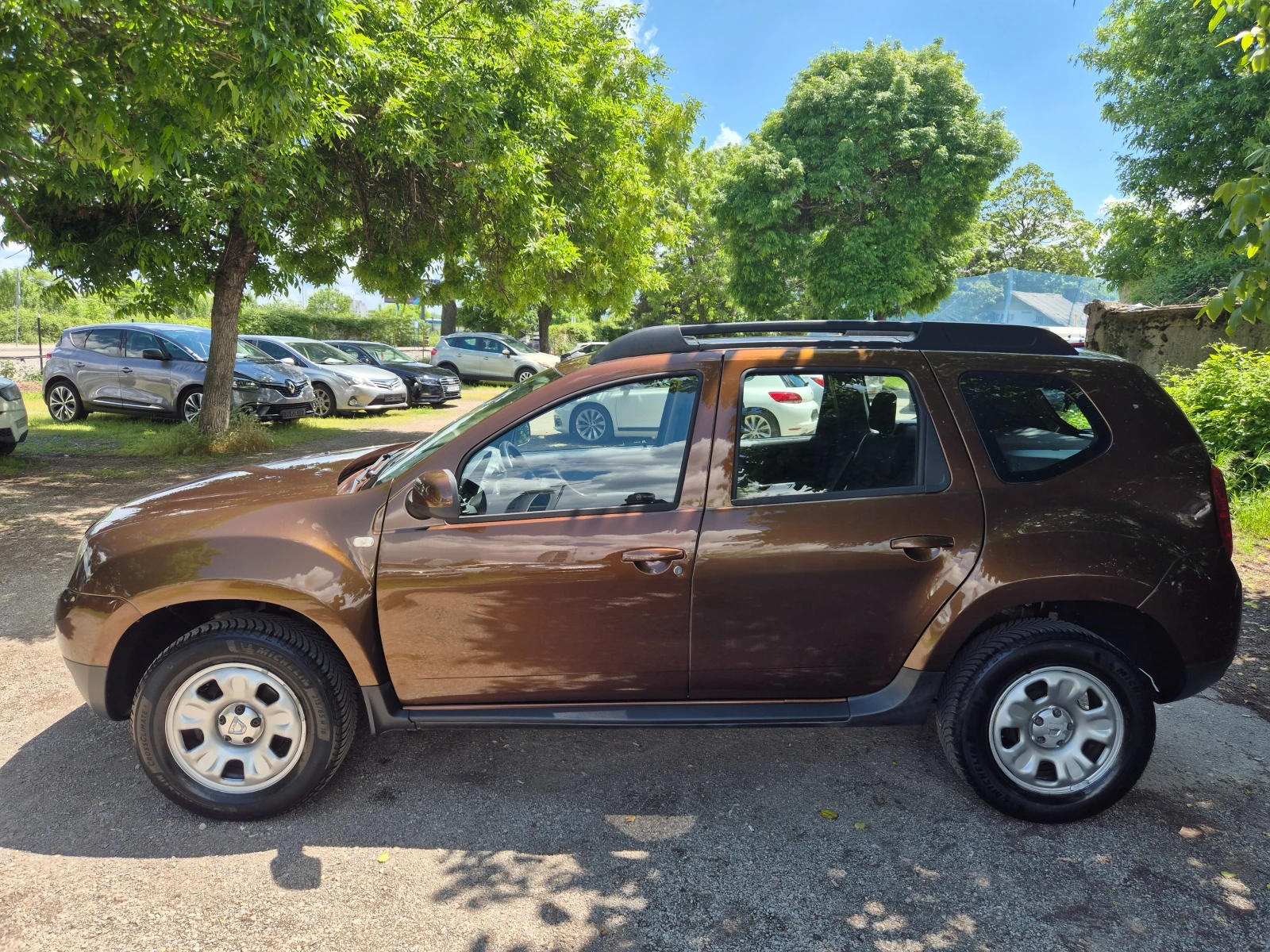 Dacia Duster 1.4DCI 4X4 НОВ ВНОС ОТ ИТАЛИЯ БЕЗ РЪЖДИ И ЗАБЕЛЕЖК, снимка 7 - Автомобили и джипове - 54668665