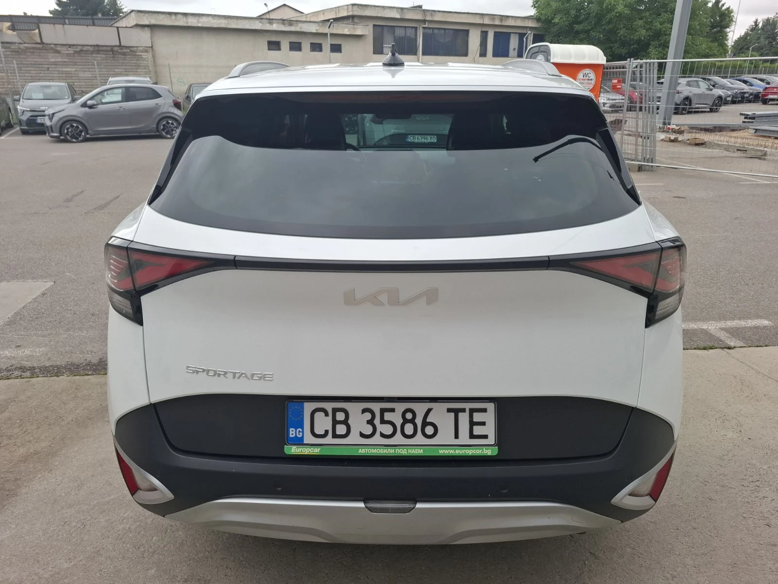 Kia Sportage 1.6 crdi  4x4 Гаранция, снимка 5 - Автомобили и джипове - 54944405