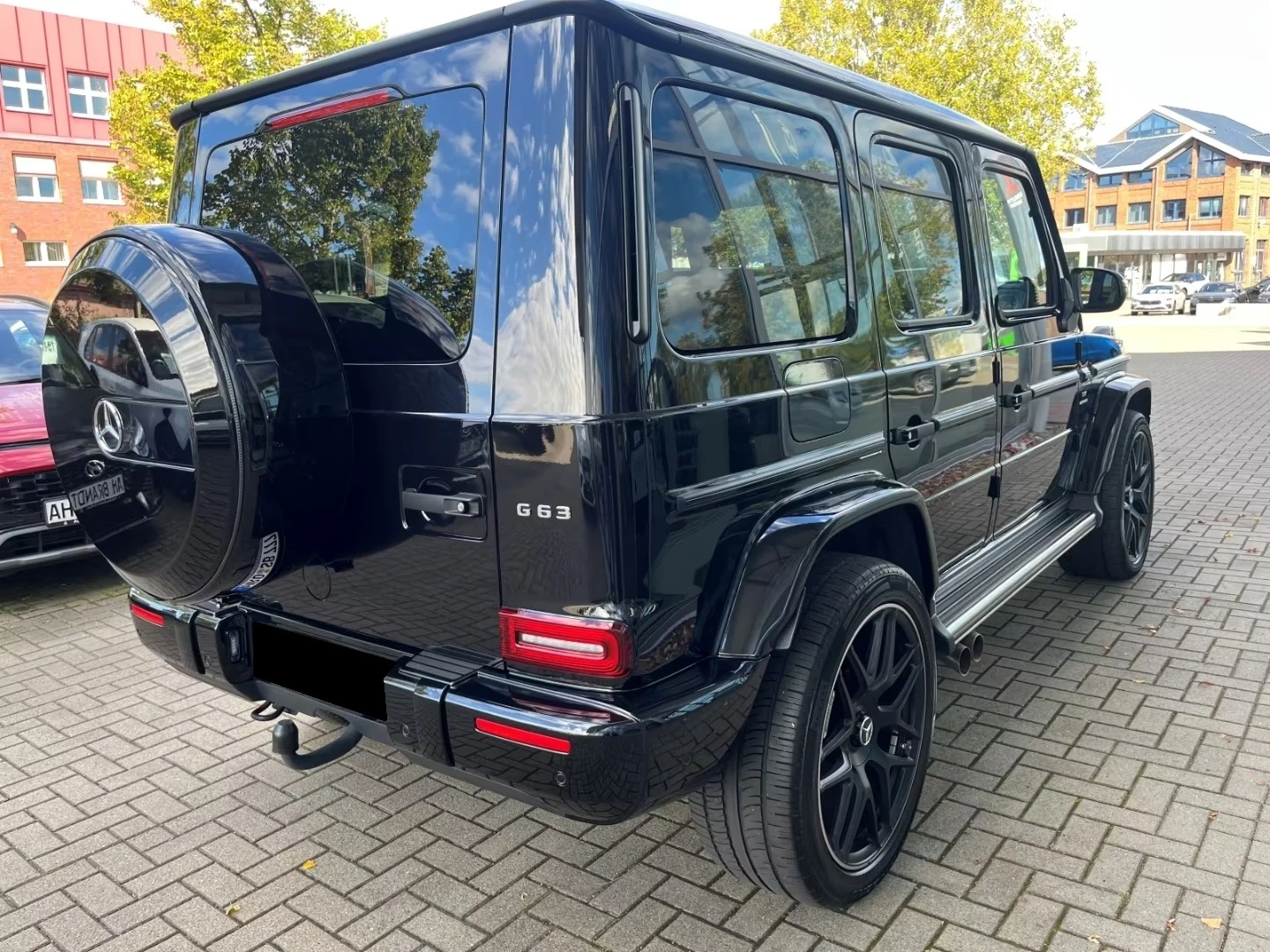 Mercedes-Benz G 63 AMG 4-MATIC BURMESTER 360-CAM NIGHT-PAKET TV, снимка 2 - Автомобили и джипове - 55434772