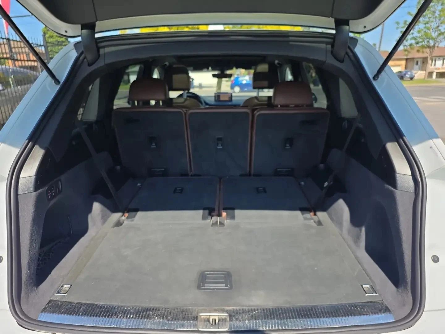 Audi Q7 PROGRESSIV* 7 МЕСТА* 360* ОБДУХ* PANO, снимка 17 - Автомобили и джипове - 55466119