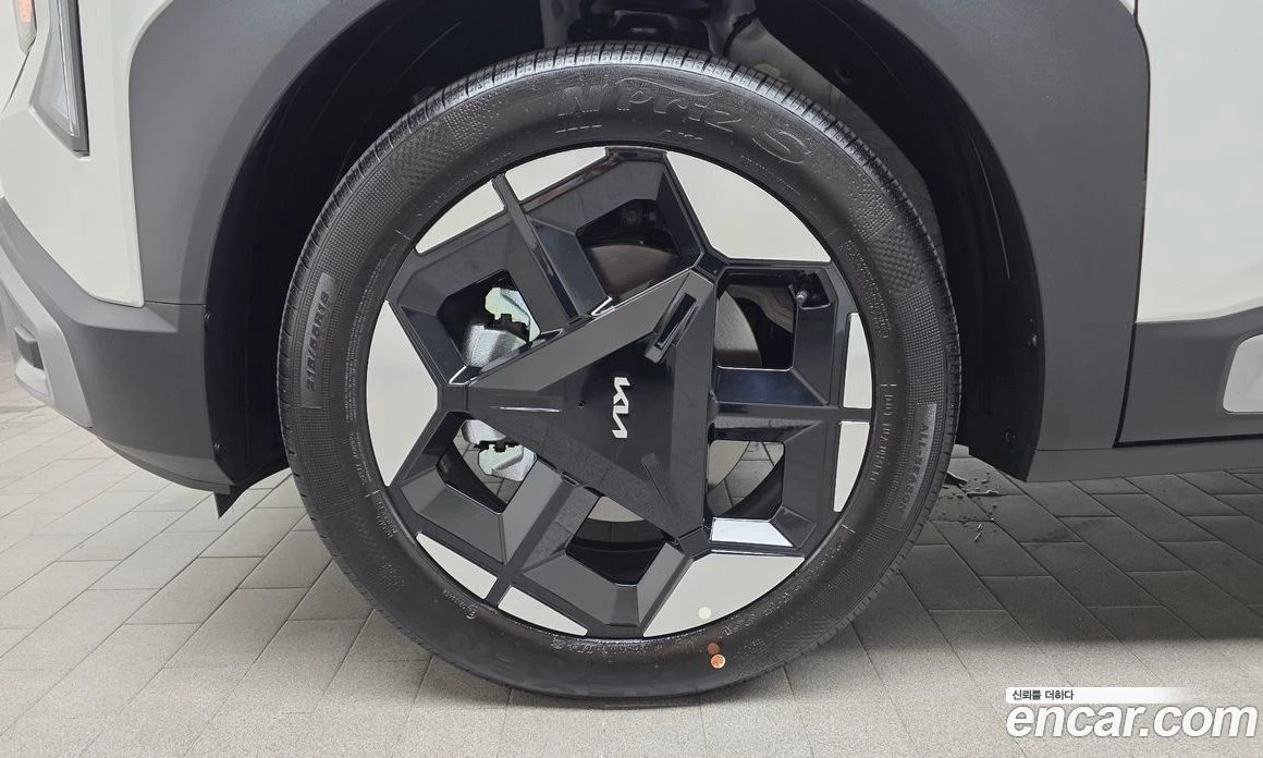 Kia Seltos Gasoline 1.6T 2WD Prestige, снимка 4 - Автомобили и джипове - 56134610