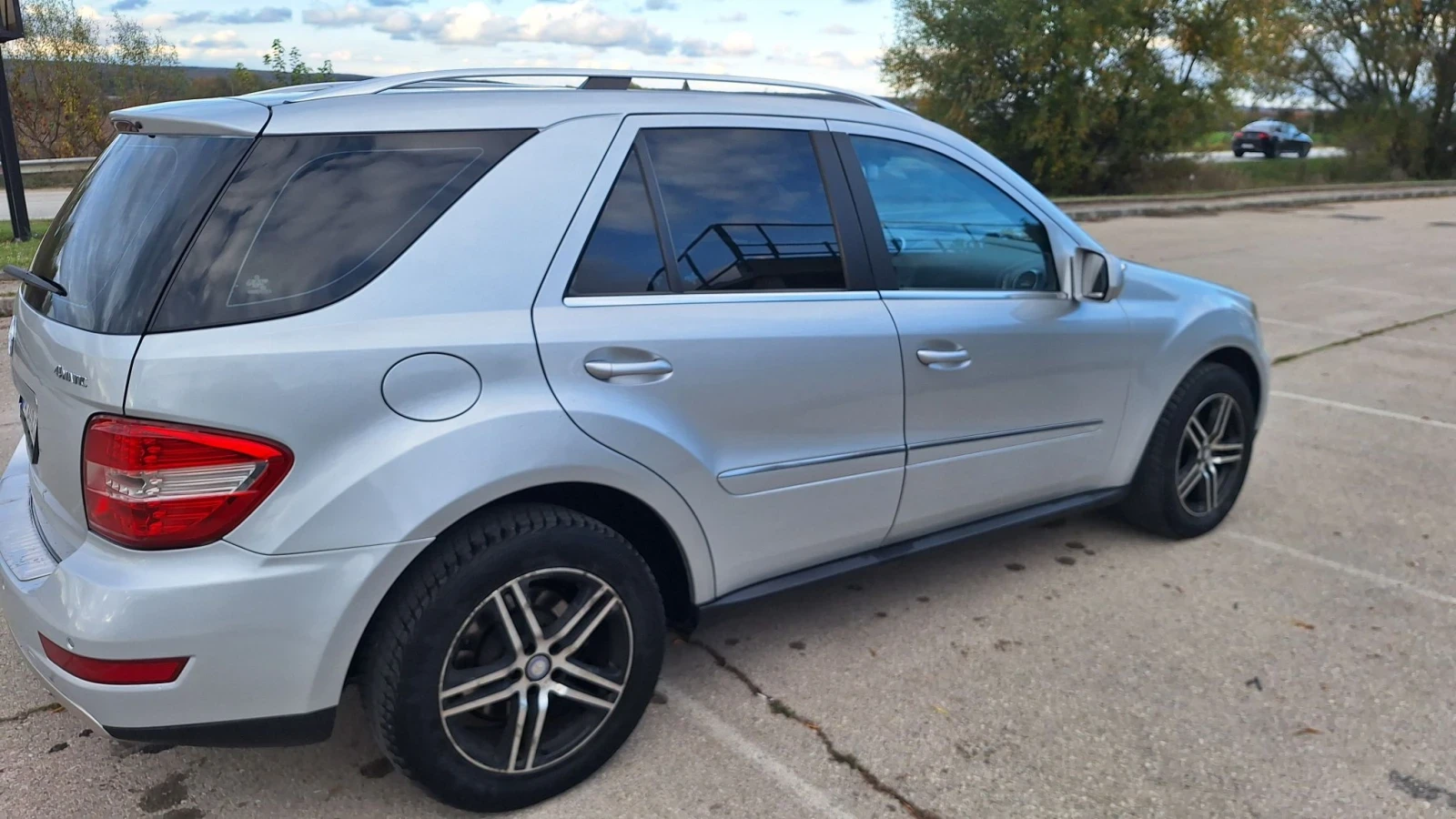 Mercedes-Benz ML 320, снимка 9 - Автомобили и джипове - 56649341