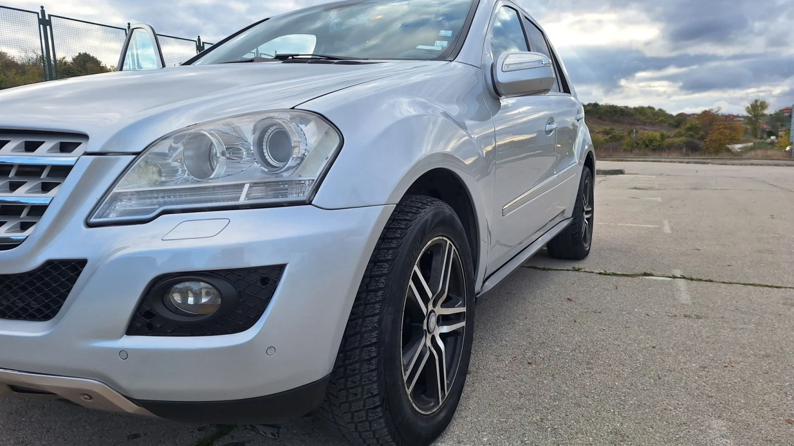 Mercedes-Benz ML 320, снимка 3 - Автомобили и джипове - 56649341