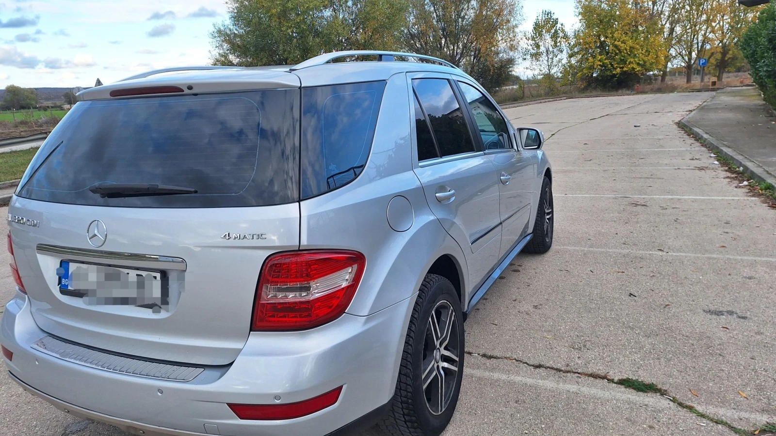Mercedes-Benz ML 320, снимка 8 - Автомобили и джипове - 56649341