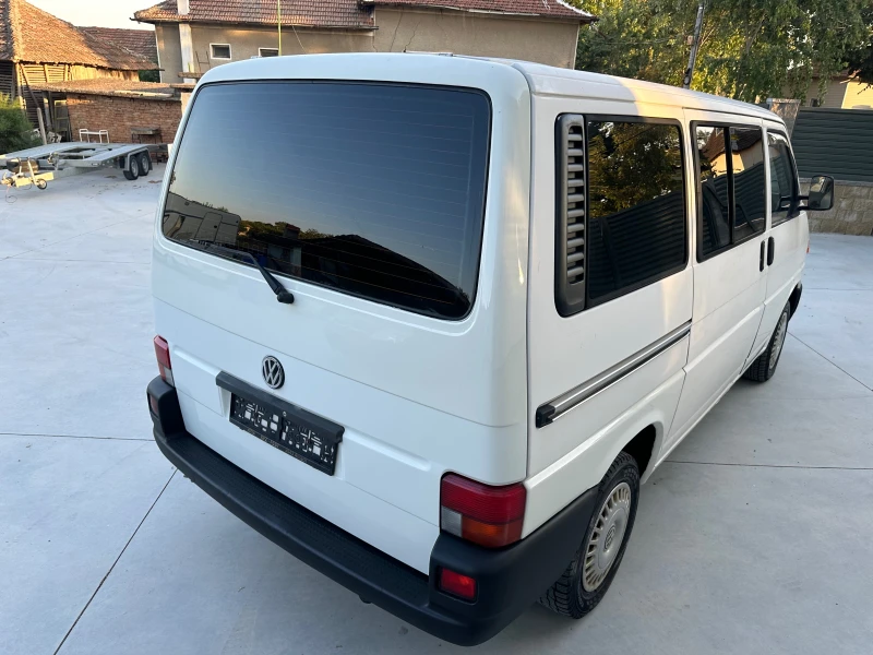 VW Transporter 2.5TDI 102кс., снимка 2 - Бусове и автобуси - 47401732