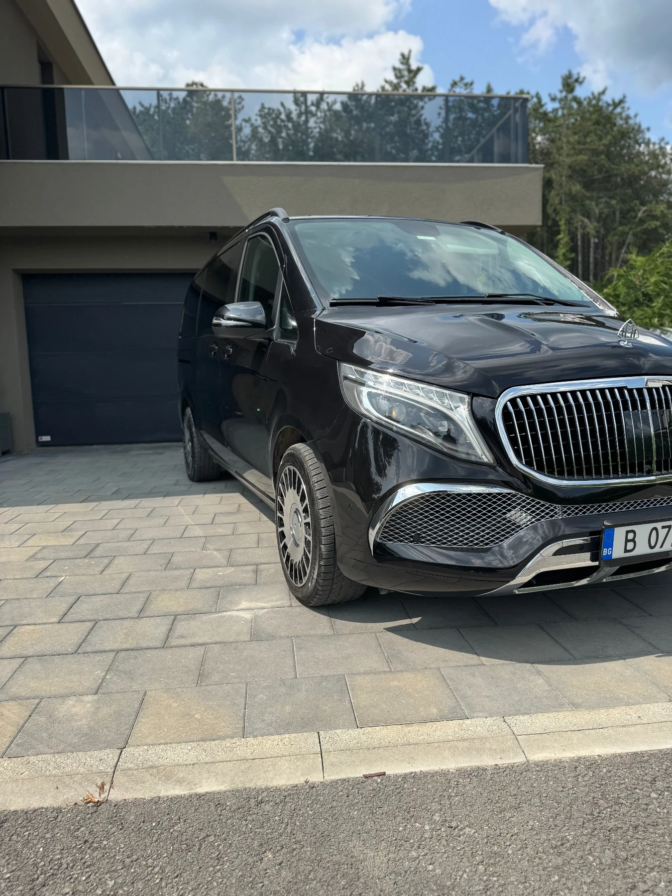 Mercedes-Benz V 220  - изображение 2