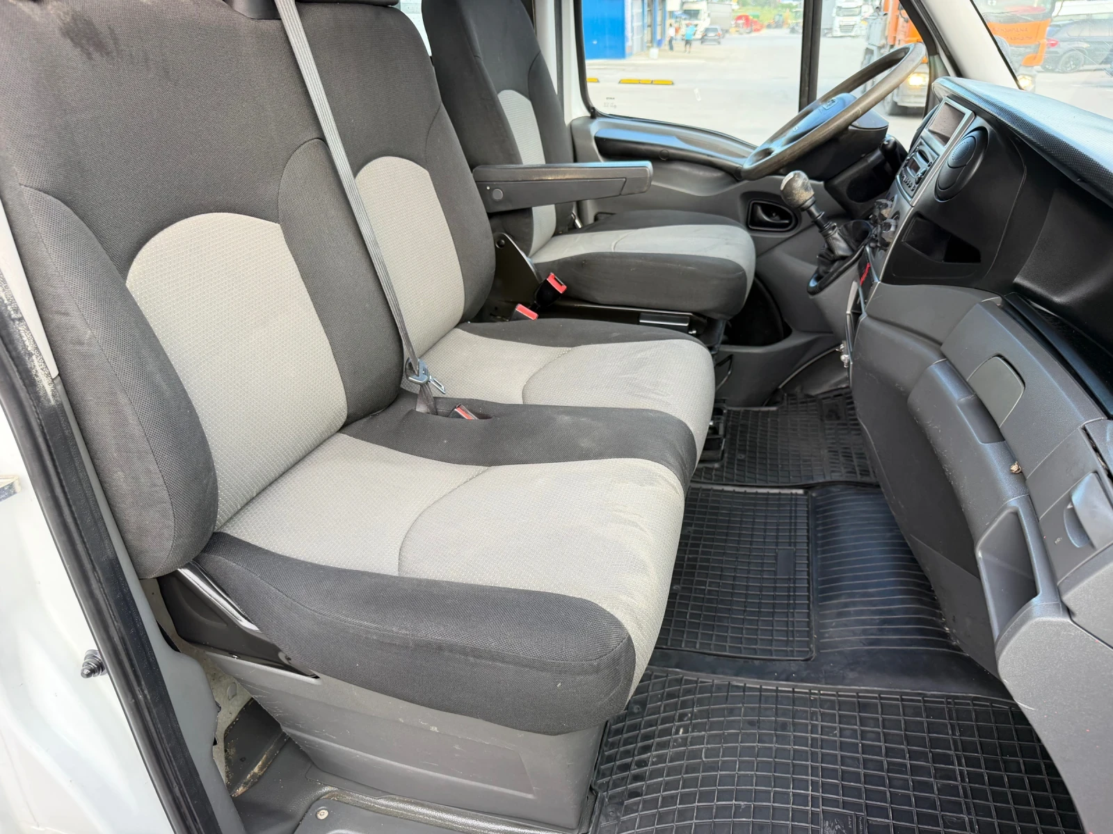 Iveco Daily 35C15 ШВЕЙЦАРИЯ, снимка 7 - Бусове и автобуси - 54874613