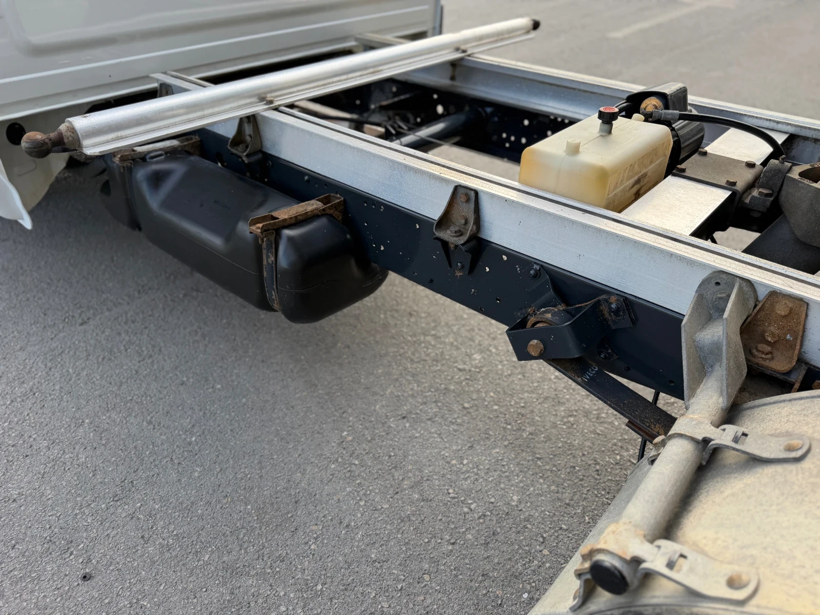 Iveco Daily 35C15 ШВЕЙЦАРИЯ, снимка 9 - Бусове и автобуси - 54874613