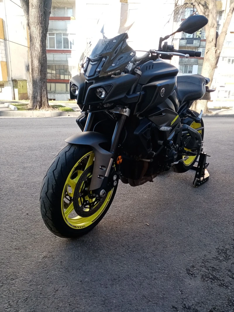 Yamaha Mt-10 Abs, Trc, Quickshifter, Топ състояние! , снимка 1 - Мотоциклети и мототехника - 49377648