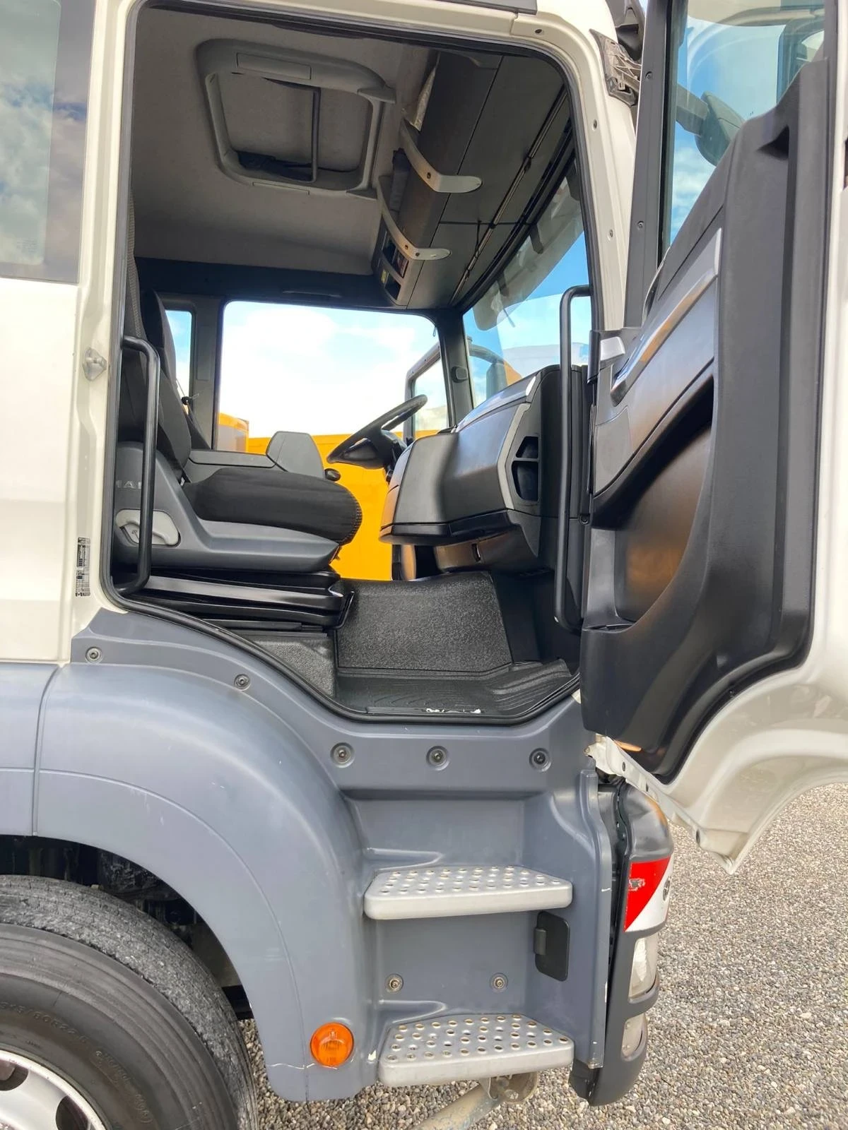 Бетон миксер Man 35.360 / 8X4 / 9 куб - изображение 9
